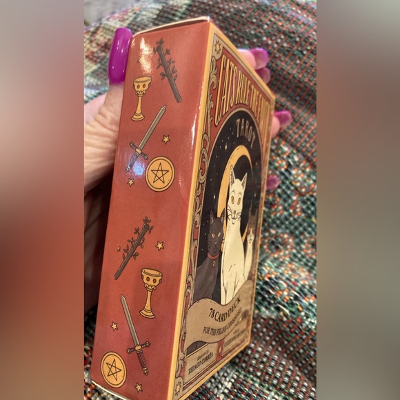 Cats Rule the Earth 78 Tarot Card Deck for the Feline obsessed NEW! - Picture 2 of 3